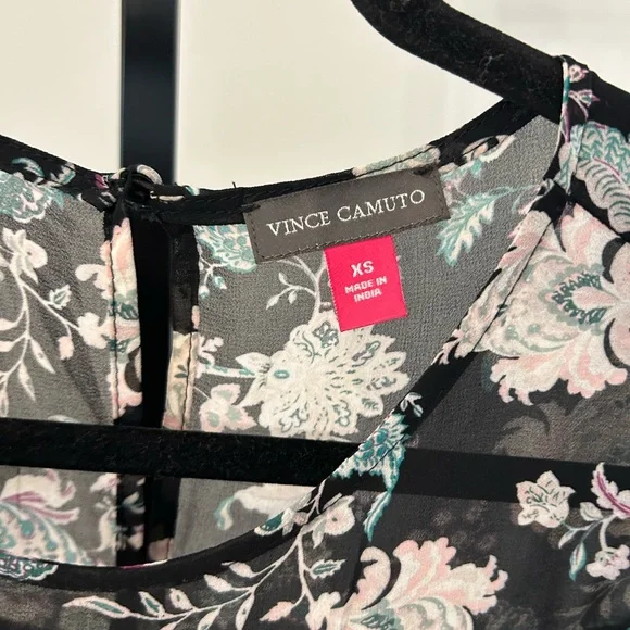 Vince Camuto women’s size xs top - Picture 3 of 5